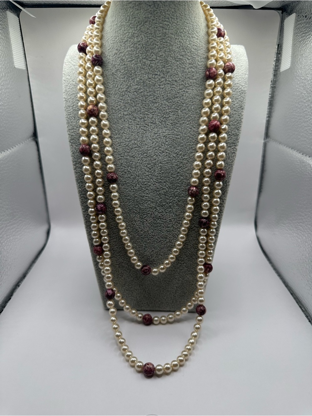 Vintage Triple Strand Faux Pearl Bead Necklace Purple Speckled Stone Accent 30"